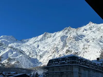 Ein allgemeiner Bergblick oder ein Berglick von der Ferienwohnung aus