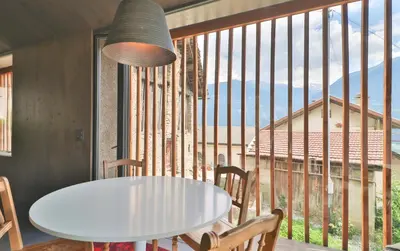 Ein allgemeiner Bergblick oder ein Berglick von des Ferienhauses aus