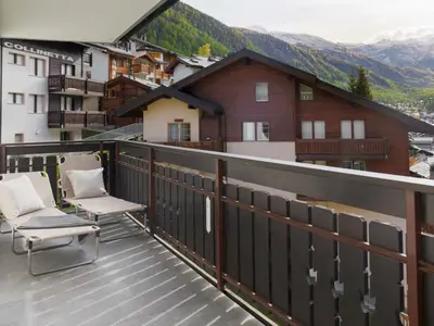 Ein allgemeiner Bergblick oder ein Berglick von der Ferienwohnung aus