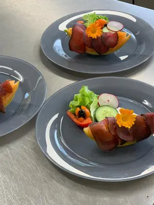 Essen im Hotel oder in der Nähe