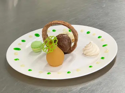 Essen im Hotel oder in der Nähe