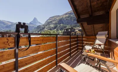 Ein allgemeiner Bergblick oder ein Berglick von der Ferienwohnung aus