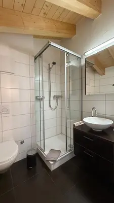 Ein Badezimmer in der Unterkunft Bergquelle Dachwohnung