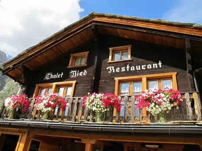 Das Gebäude in dem sich das Bed & Breakfast befindet