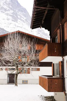 Ein allgemeiner Bergblick oder ein Berglick von der Ferienwohnung aus