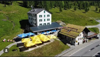 Das Gebäude in dem sich das Hotel befindet