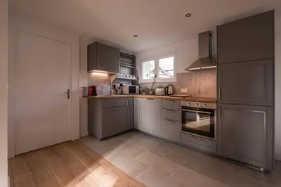 Küche/Küchenzeile in der Unterkunft 2 Bedroom Mountain View Apartment Interlaken