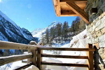 Naturlandschaft in der Nähe des Chalets