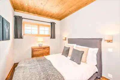 Ein Bett oder Betten in einem Zimmer der Unterkunft Chalet Ourson Brun by Mrs Miggins
