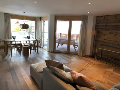 Ein Sitzbereich in der Unterkunft Ski Heaven 7
