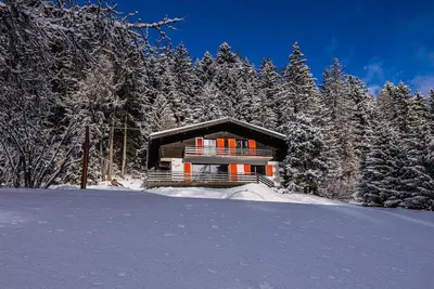 Chalet Familial Les Girolles aux portes d'Anzère im Winter