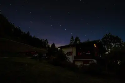 Das Gebäude in dem sich das Bed & Breakfast befindet