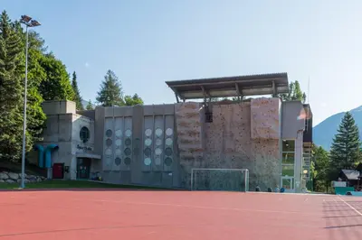 Tennis und/oder Squash in der Unterkunft Sport Resort Fiesch, Garni Aletsch oder in der Nähe