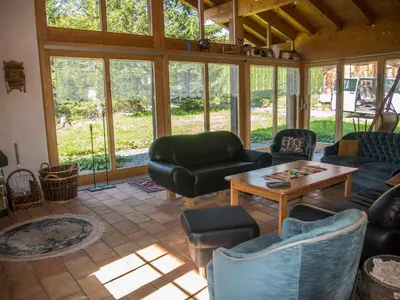 Ein Sitzbereich in der Unterkunft Chalet Sturmfang