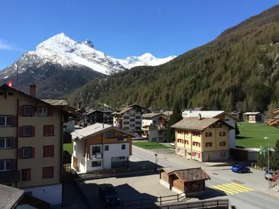 Ein allgemeiner Bergblick oder ein Berglick von der Ferienwohnung aus