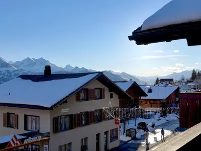 Ein allgemeiner Bergblick oder ein Berglick von der Ferienwohnung aus