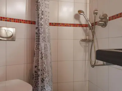 Ein Badezimmer in der Unterkunft Chalet Chalet A Coeur by Interhome