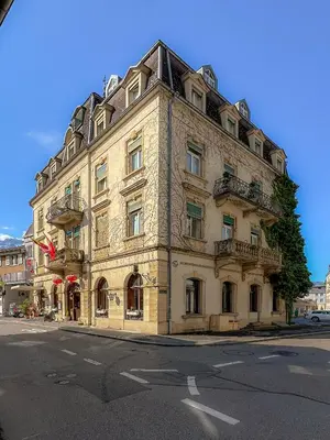 Das Gebäude in dem sich das Hotel befindet