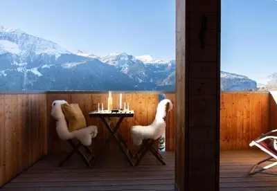 Ein allgemeiner Bergblick oder ein Berglick von der Ferienwohnung aus