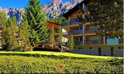 Ein allgemeiner Bergblick oder ein Berglick von der Ferienwohnung aus