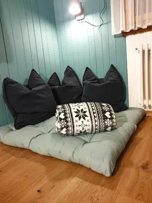 Ein Bett oder Betten in einem Zimmer der Unterkunft Bi de Furre