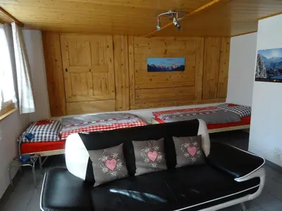Ein Sitzbereich in der Unterkunft Holidayapartment Sydach