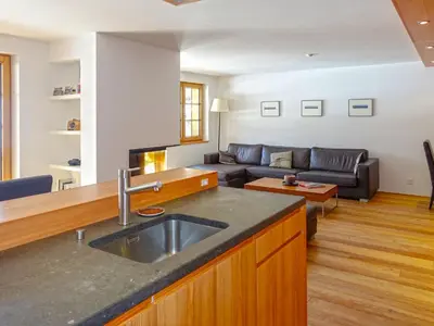 Ein Sitzbereich in der Unterkunft Apartment Bergere-2 by Interhome