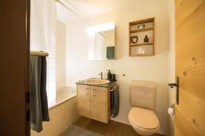 Ein Badezimmer in der Unterkunft Chalet Sunneblick