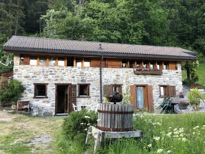 Das Gebäude in dem sich das Chalet befindet