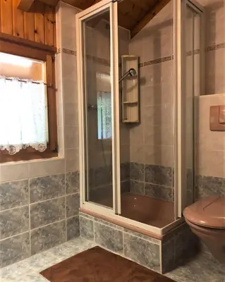 Ein Badezimmer in der Unterkunft A l'orée du bisse