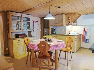 Küche/Küchenzeile in der Unterkunft Holiday Home Chalet Esther by Interhome