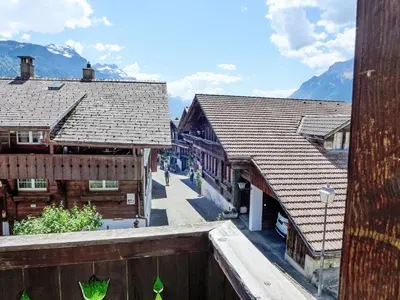 Ein allgemeiner Bergblick oder ein Berglick von des Ferienhauses aus
