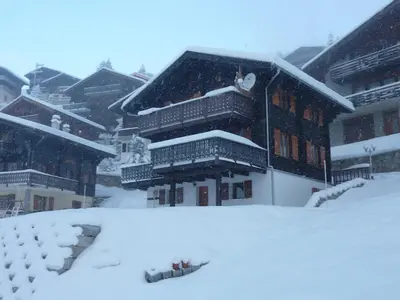Chalet Valaisia im Winter