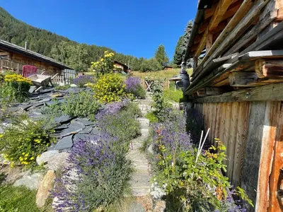 Ein allgemeiner Bergblick oder ein Berglick von der Ferienwohnung aus