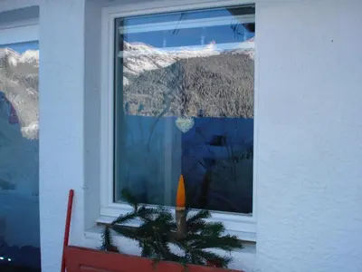 Ein allgemeiner Bergblick oder ein Berglick von der Ferienwohnung aus