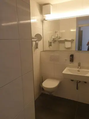 Ein Badezimmer in der Unterkunft Hotel Sherlock Holmes & Khana Restaurant 