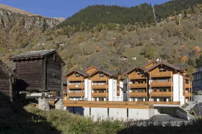 Ein allgemeiner Bergblick oder ein Berglick von der Ferienwohnung aus