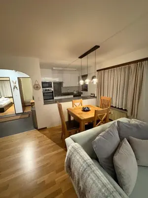 Küche/Küchenzeile in der Unterkunft Modern Täsch Apartment with Free Parking