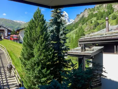 Ein allgemeiner Bergblick oder ein Berglick von der Ferienwohnung aus