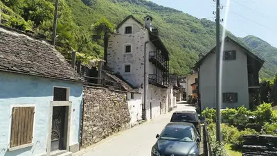 Ein allgemeiner Bergblick oder ein Berglick von der Ferienwohnung aus