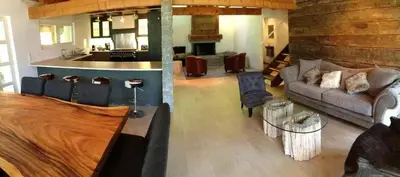 Ein Sitzbereich in der Unterkunft Chalet M