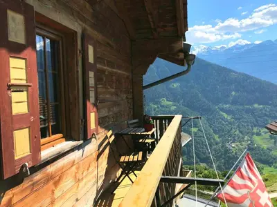 Ein allgemeiner Bergblick oder ein Berglick von der Ferienwohnung aus