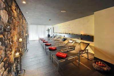 Ein Sitzbereich in der Unterkunft Eiger Mountain & Soul Resort