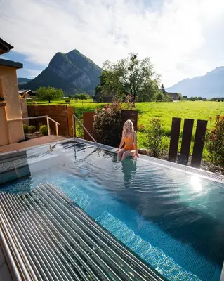 Ein allgemeiner Bergblick oder ein Berglick von des Hotels aus