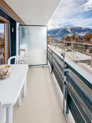 Ein allgemeiner Bergblick oder ein Berglick von der Ferienwohnung aus