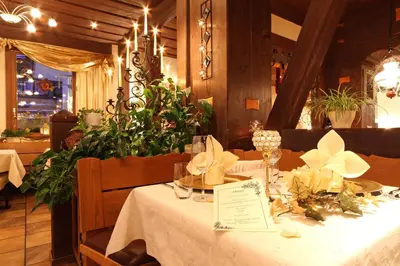 Ein Restaurant oder anderes Speiselokal in der Unterkunft Bernerhof Swiss Quality Hotel