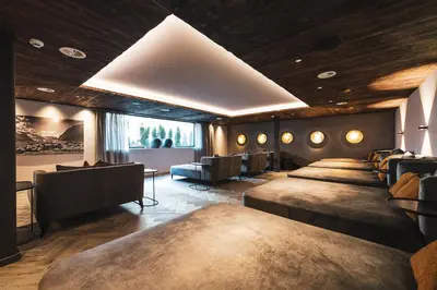 Ein Bett oder Betten in einem Zimmer der Unterkunft Wellness Hotel Alpenhof