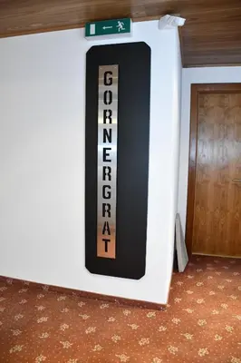 Ein Zertifikat, Auszeichnung, Logo oder anderes Dokument, das in der Unterkunft Hotel Elite ausgestellt ist