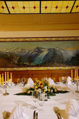 Ein allgemeiner Bergblick oder ein Berglick von des Hotels aus