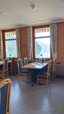 Ein allgemeiner Bergblick oder ein Berglick von des Hotels aus
